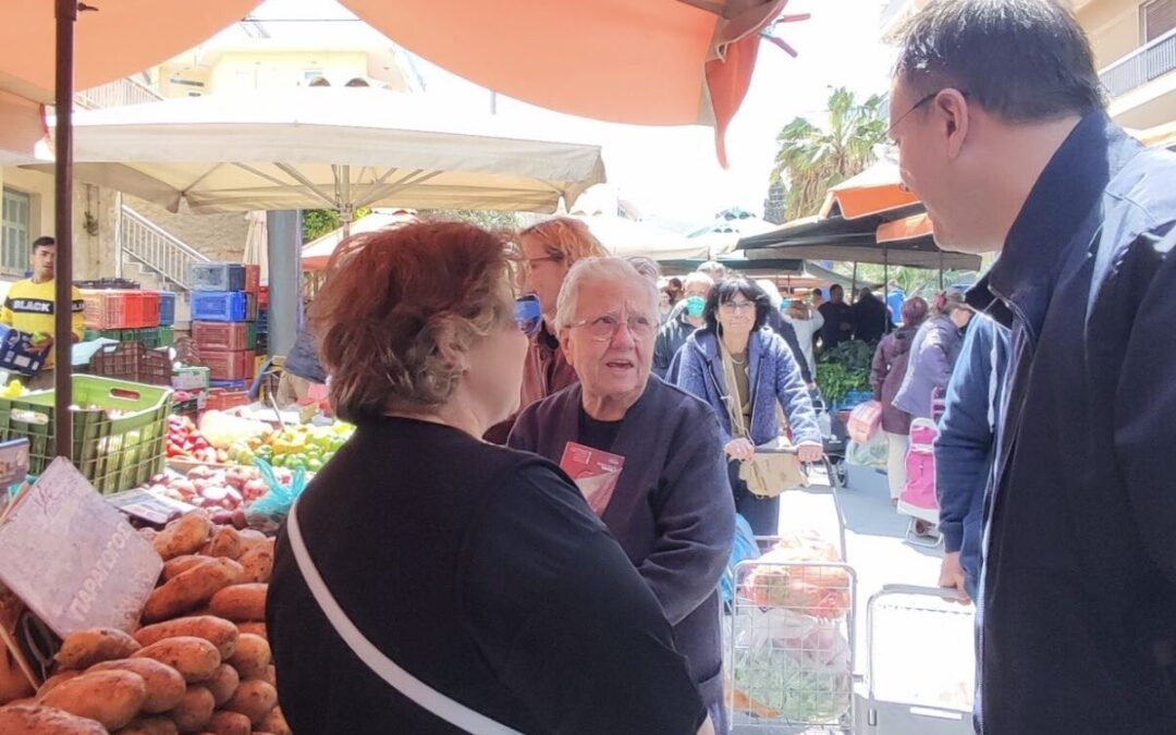 Σάββατο μεσημέρι στη λαϊκή αγορά της Ηλιούπολης συνδυάσαμε την περιοδεία μας με τα ψώνια του Σαββατοκύριακου